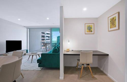Newstead Apartment | The Skyring - Effortless Resort-style Living
