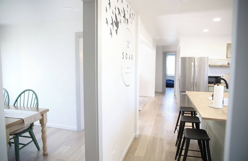 Spring Hill House | The Soar House/Family Space/Clean/New 3bd/2ba in peaceful Spring Hill