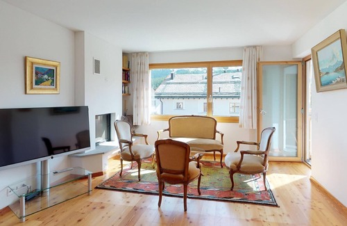 Celerina-Schlarigna Apartment | The spacious 3 room apartment is located in a multi - family house at the villag
