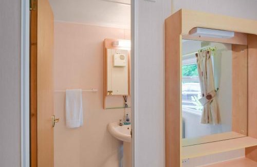 Machynlleth House | The Squirrels Drey C32 - Uk45927