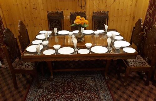 Nishat-Shalimar Apartment | The Srinagar Group Of Hotels