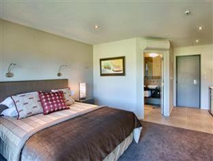 Hanmer Springs Hotel | The St James Premium Accommodation