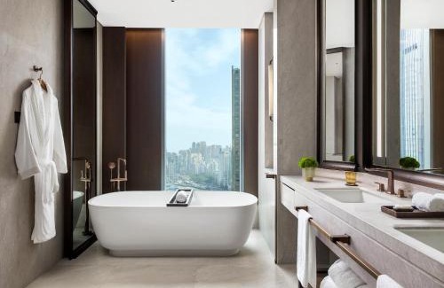 Wan Chai Hotel | The St. Regis Hong Kong