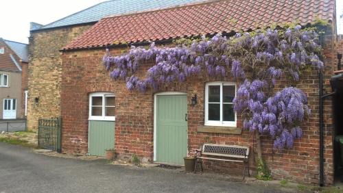 Scunthorpe Ski Chalet | The Stables at Owlett Hall