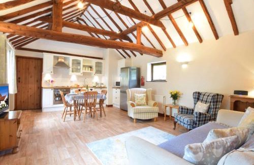 Colchester House | The Stables