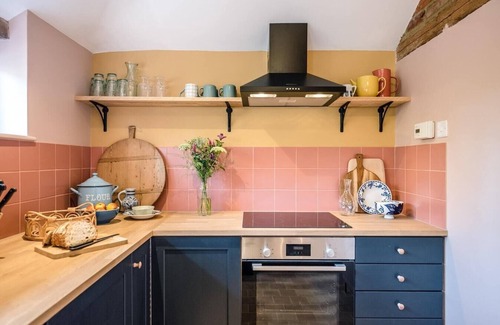 Woodbridge Apartment | The Stables, Ivy Lodge Barn, Hoo