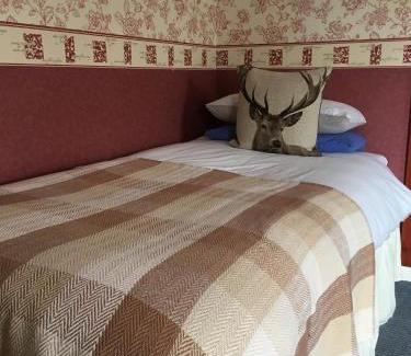 South Queensferry Hotel | The Stag Head Hotel