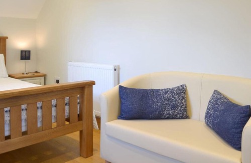 Bruton House | The Starting Gate-UK12551