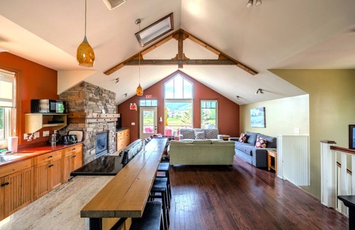 The Blue Mountains Ski Chalet | The Stella at Blue View Chalet