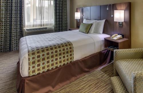 Old Monterey Hotel | The Stevenson Monterey