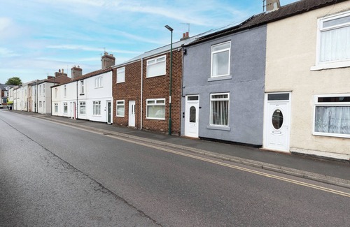 Guisborough House | The Storybook StaynnCentrally located charming 2-Bed Terrace in Guisborough
