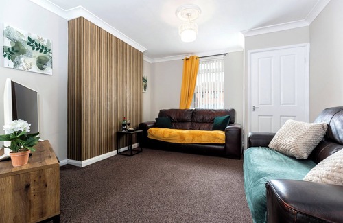 Guisborough House | The Storybook StaynnCentrally located charming 2-Bed Terrace in Guisborough