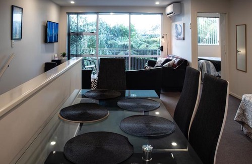 Rewa Apartment | The Strandon Loft No 7 - Prime Location