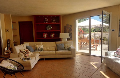Marsala Villa | The String of Pearls in Marsala