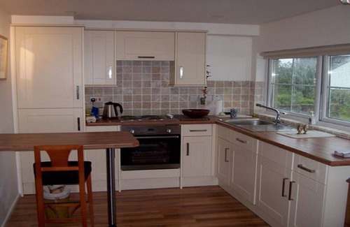 Treen Ski Chalet | The Studio is close to The Logan Rock Inn. Minack Theatre. Pedn Vounder beach.