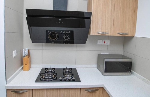 Mtwapa Apartment | The Sultan Palace Beach Retreat Three-Bedroom Apartment