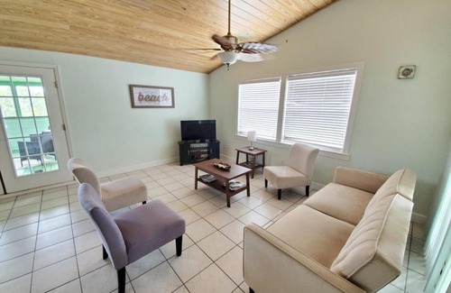 Crescent Beach House | The Summer House - Upper home