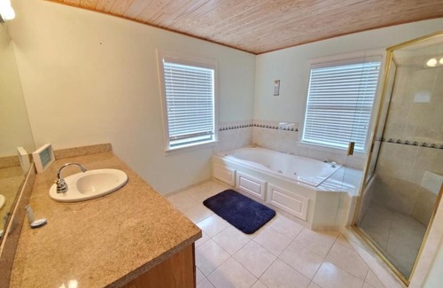 Crescent Beach House | The Summer House - Upper home