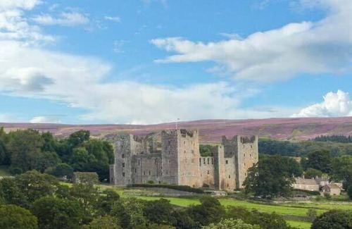 Middleham Cottage | The Summer Palace