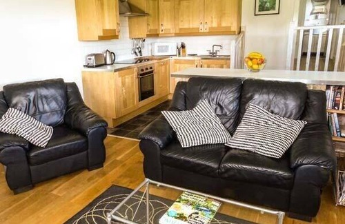 Middleham Cottage | The Summer Palace
