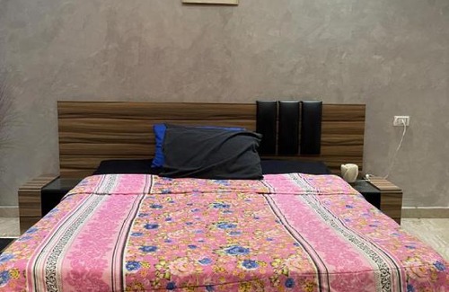 Kafrat al Jabal Apartment | the sun