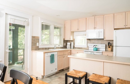 Cape Fear Station Cottage | The Surf Shack BHI; 2BR beach cottage on East Beach!