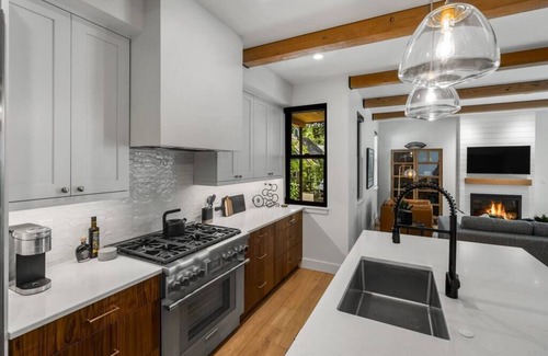 Bozeman House | The Sweet Spot - Downtown Bozeman