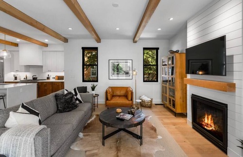 Bozeman House | The Sweet Spot - Downtown Bozeman