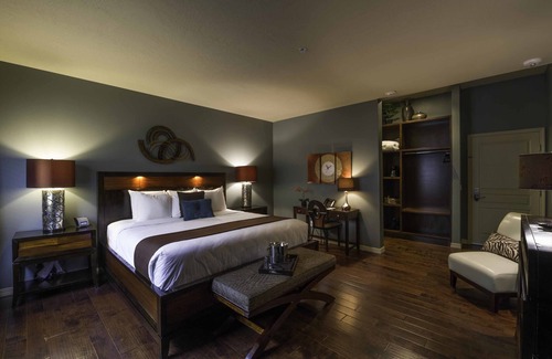 Cottonwood Hotel | The Tavern Hotel