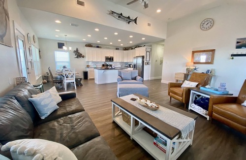 Rockport House | The Teal Turtle Retreat
