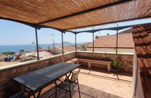 Formia House | The Terrace on the Gulf