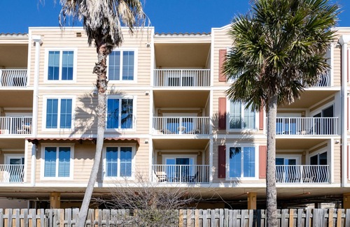 Ocean Cay Condo | The Terraces #202-Condo -Pool! | 1 Bed, 1 Bath