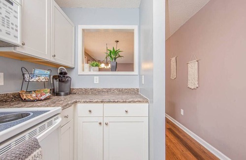 Terry Sanford Apartment | The Terry Sanford Guest House Apt C