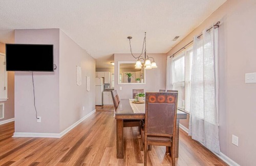 Terry Sanford Apartment | The Terry Sanford Guest House Apt C