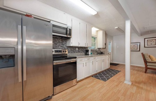 Decker Prairie House | The Texas-Sized Studio is in a quiet neighborhood and is close to many amenities