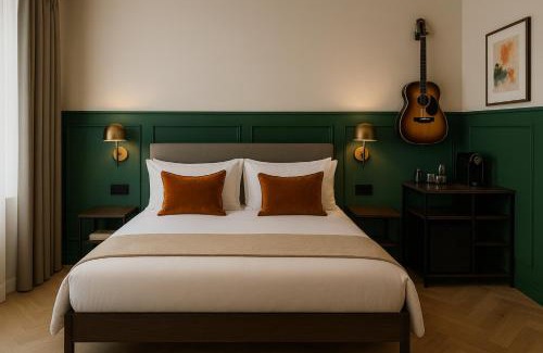 Kilkenny City Centre House | The Tholsel Bar and Townhouse Kilkenny