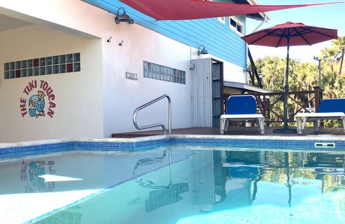 Placencia Apartment | The Tiki Toucan Tropical Suite + Pool