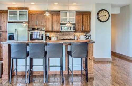 Big White Ski Resort Apartment | The Timbers by Okanagan Premier