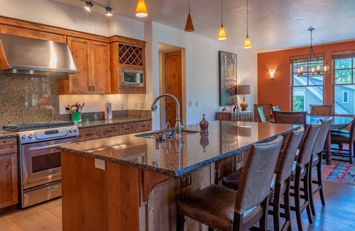 Ketchum Condo | The Timbers Condo O - 3 Bedroom Upscale Condo