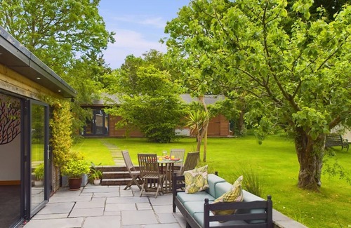 Nettlestone House | The Timbers in Seaview