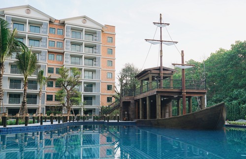 Sa Khu Hotel | The Title Residencies Naiyang by Trips Phuket (SHA Certified)