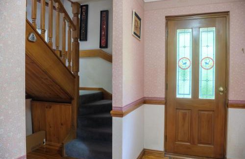 Warburton House | The Tolpuddle Cottage