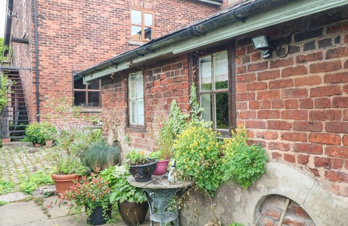 Warrington Cottage | The Toolshed