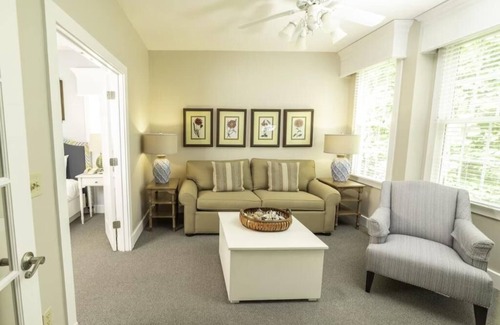 Lackey Hotel | The Townes at King’s Creek Resort…2 bedrooms 2 bathrooms sleeps 6.