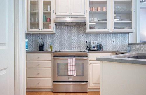 Fayetteville Condo | The Townie - Condo on Dickson St - 0.5 mi to UofA