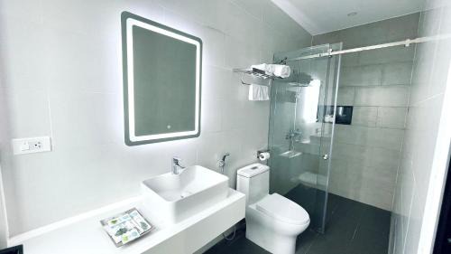 Cam Lam House | The Track Homestay - Near Bai Dai Beach