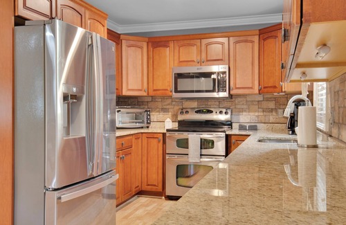 Travelers Rest House | the TRail house 4Bdrm Biker's Paradise w/Pool