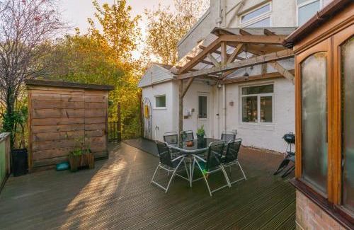 Port Talbot Apartment | The TRAIL Special Apartment In Afan Forest Bike Park By StayStaycations