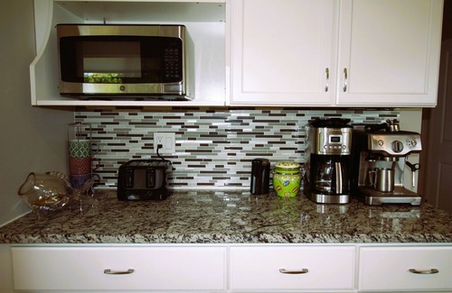 Bel Aire House | The Traveler's House-Central to All, Hilltop, Hot Tub, Gameroom, Firepit, Skiing