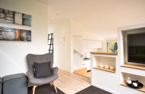 Ngaio Bay House | The Treehouse - Kaiteriteri Holiday Home
